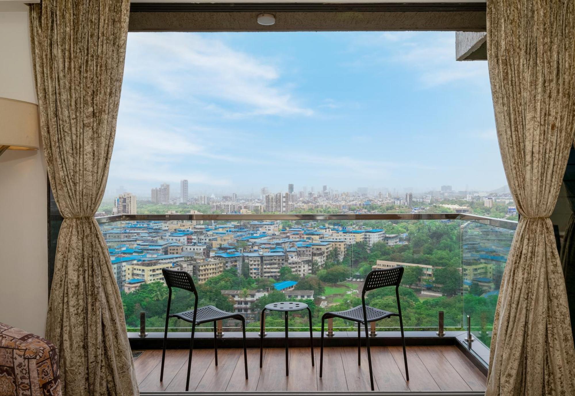 Freesia Residency By Express Inn - Navi Mumbai Bagian luar foto