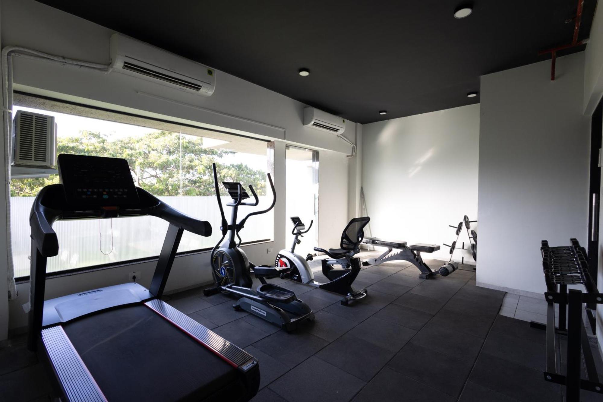 Freesia Residency By Express Inn - Navi Mumbai Bagian luar foto