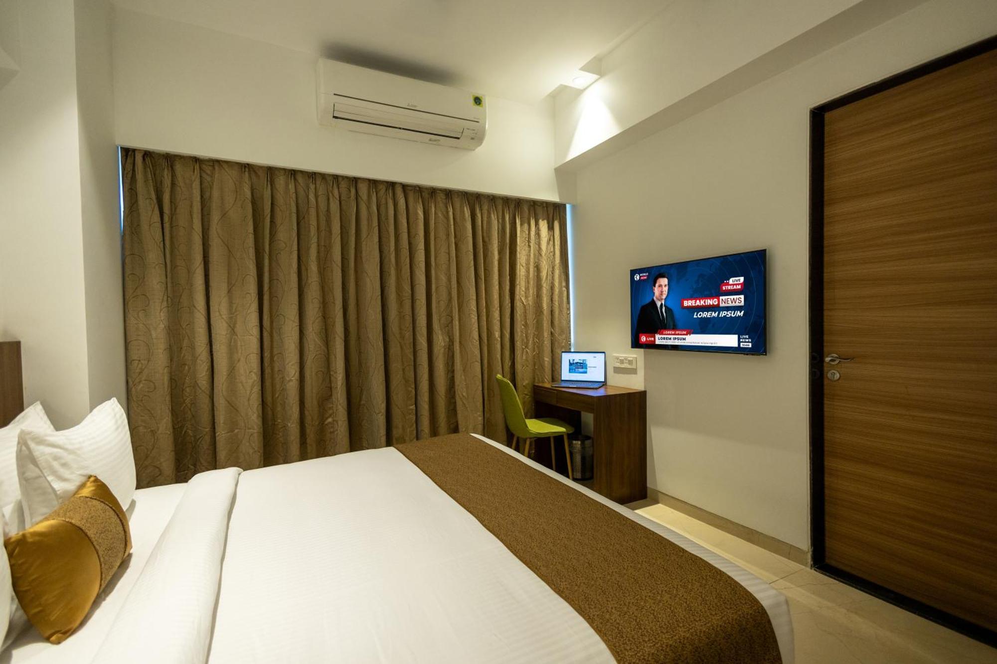 Freesia Residency By Express Inn - Navi Mumbai Bagian luar foto